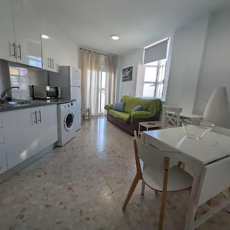 Charming Close To The And Centre Of Daire Nerja
